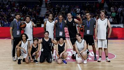 Exhibición de baloncesto inclusivo de la Fundación Real Madrid en el WiZink Center
