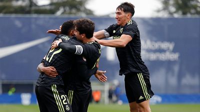 1-2: El Castilla remonta en el Cerro del Espino