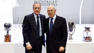Florentino Pérez presented with Real Madrid's brilliant gold insignia