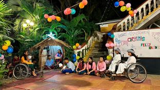 La escuela inclusiva de Camboya celebró la Navidad