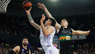 League leaders march on at the Bilbao Arena
