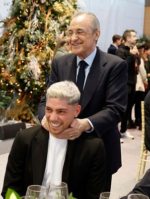 las plantillas de fútbol y baloncesto celebraron la comida de navidad