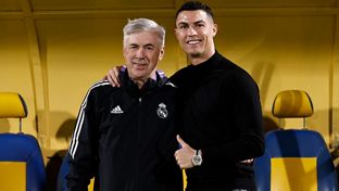 Cristiano Ronaldo visitó al equipo en Riad