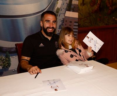 acto de firmas en mallorca