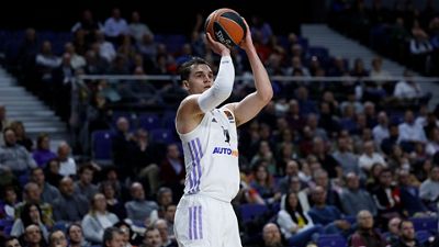 Los 8 triples de Hezonja ante la Virtus de Bolonia