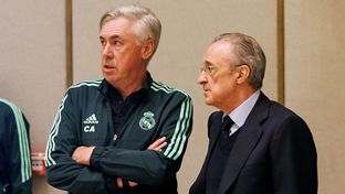 Florentino Pérez, con el equipo en Rabat