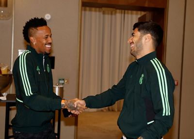 benzema y militao con el equipo en rabat