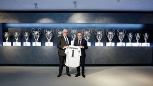 Florentino Pérez y José Bogas, consejero delegado de Endesa, firmaron el acuerdo de colaboración para las escuelas de la Fundación en España, Portugal y Marruecos