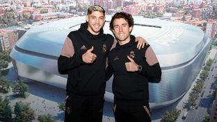 Valverde y Odriozola, protagonistas de la sesión de firmas en Pamplona