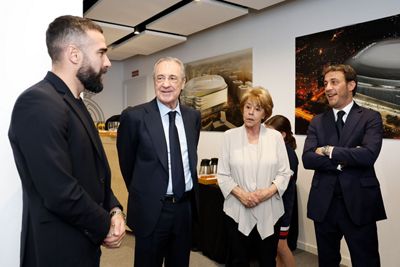 capilla ardiente de amancio amaro en el santiago bernabéu