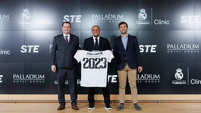 Roberto Carlos presenta los clínics de la Fundación Real Madrid en dos resorts de Palladium Hotel Group en México y Brasil