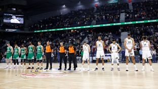 Minuto de silencio en el WiZink Center