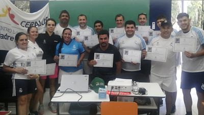 Formación de fútbol y valores para las escuelas de Paraguay