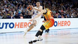 Deck and Poirier lead win over Valencia Basket
