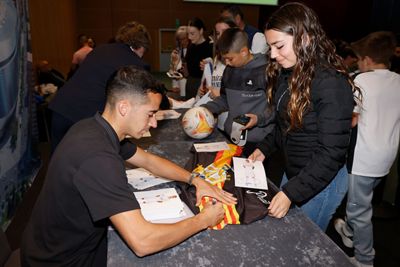 acto de firmas en barcelona