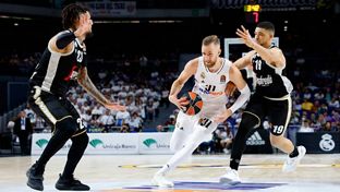 The Whites look for a win to earn the home-court advantage
