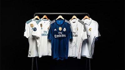 Subasta solidaria especial de camisetas de leyendas del Real Madrid