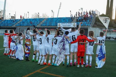el benjamín a campeón del grupo 2 de la primera división autonómica