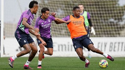 Players on international duty continue returning to training