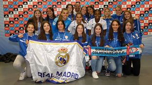 Jugadoras de las escuelas de La Gavia y de la Gimnástica de Colmenajero presenciaron el Real Madrid-Levante Las Planas