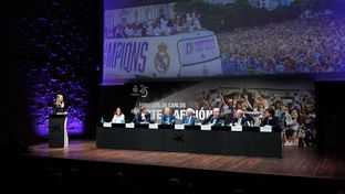 Gran asistencia al Foro Luis de Carlos ‘Arte y afición’