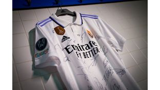 ¡Gana una camiseta firmada por todo el equipo con el concurso por el lanzamiento de la cuenta @madridistas en Instagram!