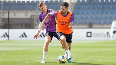 Último treino antes de receber o Almería