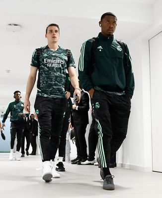 llegada del real madrid al santiago bernabéu