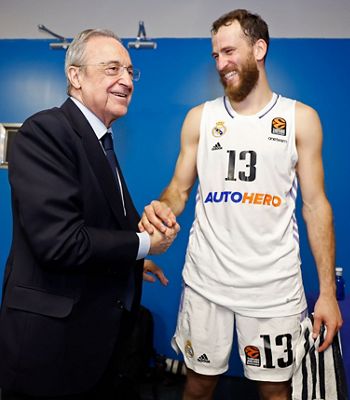 florentino pérez saludó a los jugadores por el pase a la final four