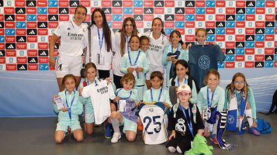 Jugadoras de las escuelas del CFF Olympia y CD Masriver presenciaron el Real Madrid-Levante