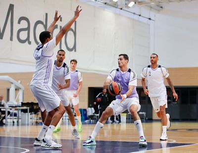 entrenamiento del real madrid de baloncesto