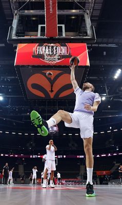 entrenamiento del real madrid en kaunas