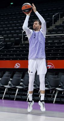 entrenamiento del real madrid en kaunas