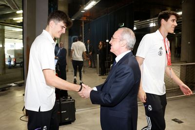 el presidente felicitó al júnior