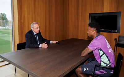 el presidente con vinícius junior