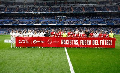 homenaje del santiago bernabéu a vinicius júnior