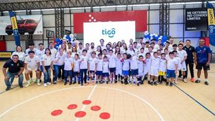Jornada de computación con Millicom/Tigo en El Salvador