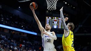Madrid edge ahead in league playoff quarter-finals
