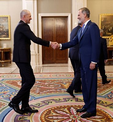 el rey felipe vi recibe a los campeones de europa