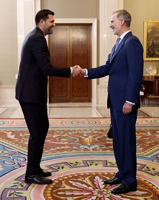 el rey felipe vi recibe a los campeones de europa