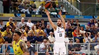 81-89: Into the league playoff semi-finals