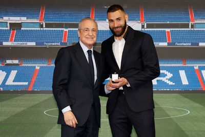 acto de homenaje y despedida de benzema