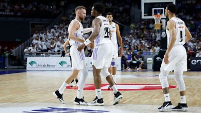 In pursuit of a place in the league final