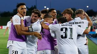 Castilla will take on Eldense in the final of the play-off for promotion to the second division.