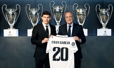 presentación de fran garcía como jugador del real madrid