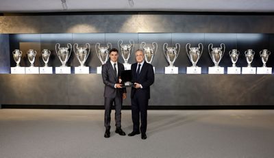 presentación de brahim díaz como jugador del real madrid