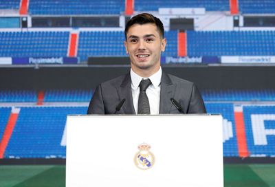 presentación de brahim díaz como jugador del real madrid