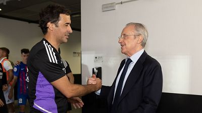 El presidente, con el Castilla en el Di Stéfano