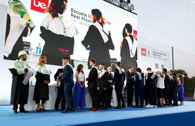 acto de graduación de la xvii promoción de la escuela universitaria real madrid universidad europea