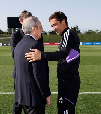 el presidente con el castilla antes de la final por el ascenso